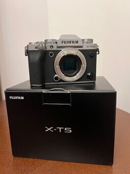 Fujifilm X-T5