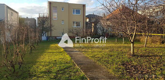 Predám stavebný pozemok 730m2 Nitra - Zobor. - 1