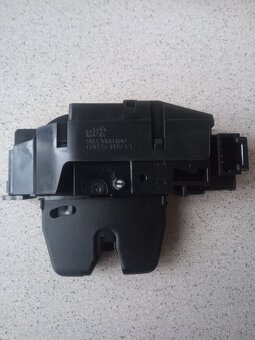 Predam zamok kapoty na Peugeot Citroen