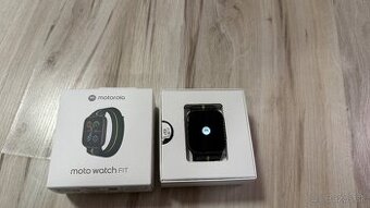 Predam alebo vymenim hodinky Moto Watch Fit