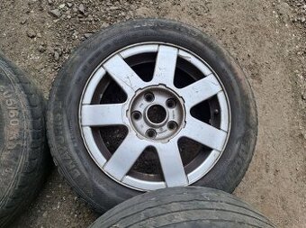 sada Alu kola disky orig Volkswagen 3B0601025 5x1