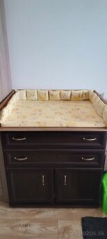 Darujem za odvoz prebaľovací pult s komodou