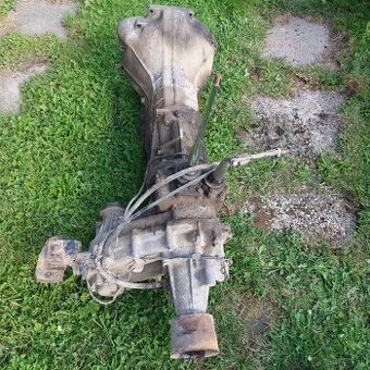 Prevodovka z rozvodovkov mitsubishi pajero1 3v6