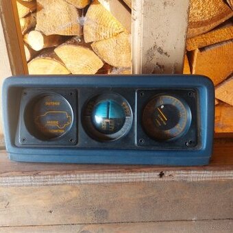 Náklomer budíky,mitsubishi pajero mk1