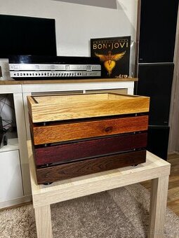 Obal na gramofon Tesla