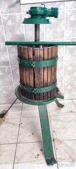 Lis a mlynček na hrozno (ovocie)