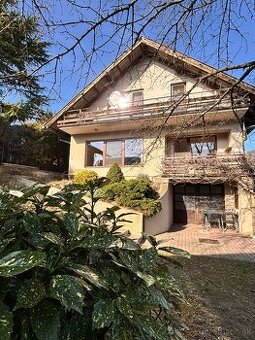 Predáme priestranný RD v TOP lokalite spodná časť Zobor