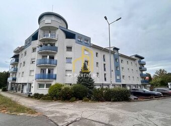 Ponúkame na predaj 3izb. byt s garážou v bytovom komplexe Du