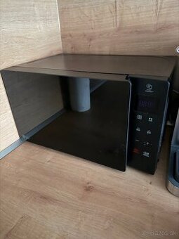Mikrovlnna rúŕa LG