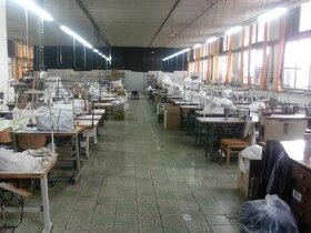 predaj priemyselných šijacích strojov a zariadení