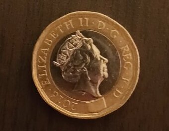 Predám one pound Elizabeth r. 2016
