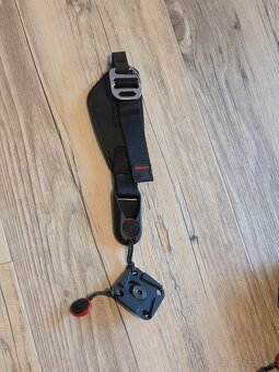Peak Design Clutch – profi remienok