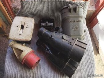 Zásuvky, zástrčky, vypínač 380V