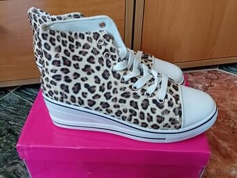 Nové tenisky s leopardovým vzorom,veľ.41