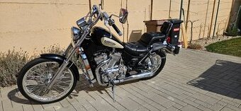 Suzuki Intruder 800