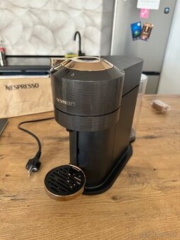 Nespresso vertuo next bronze kávovar
