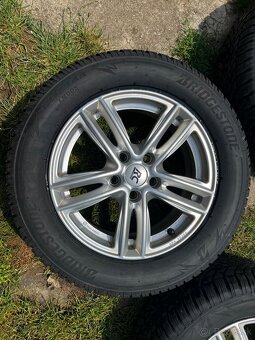 5x112 R16 215/60 R16