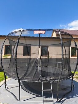 Trampolina