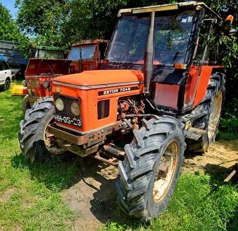 PREDAM TRAKTOR ZETOR 7045 DOVOZ CENA 8500€