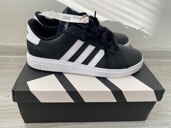 Adidas 39 1/3( nové)