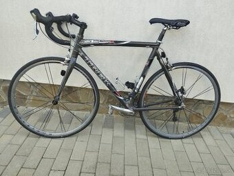 Cestný bicykel trek madone 5.5