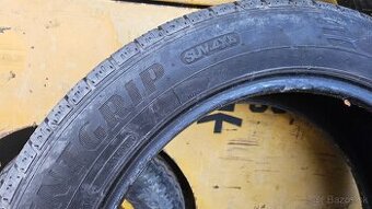 Dunlop 225/55 R19 4x4 suv letné rok 2020