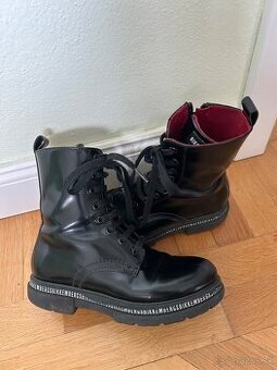 Bikkembergs boots velkost  33