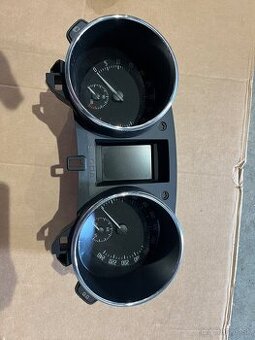 Skoda Yeti budiky-pristrojovka 5L0 920 840 H