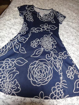 Predám dámske elegantné šaty zn. Chantall, veľ. S