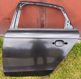 Audi A4 B8 ľavé zadné dvere 8K0 Audi A4 B8 lift sedan