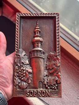 Plaketa mesta Šoproň