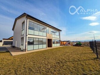 EXKLUZÍVNE 2i apartmán s terasou, parkovaním, Veľký Slavkov