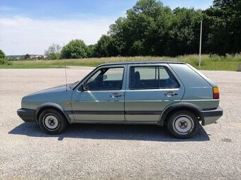 Volkswagen Golf 2