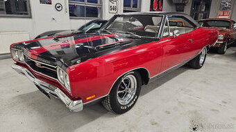 1969 Plymouth GTX 440 V8 - muscle car, po renovaci