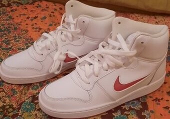 Nové kožené členkové tenisky Nike – 41