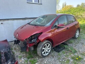 Peugeot 208 1.2 i