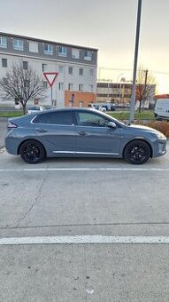 Hyundai Ioniq 1.6 PHEV