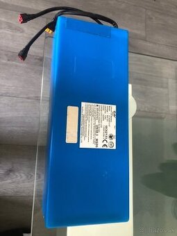 Externá batéria na elektrickú kolobežku značky e-Wheel