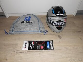 Predam krasnu novu moto prilbu znacky SHARK EVO GT SEAN