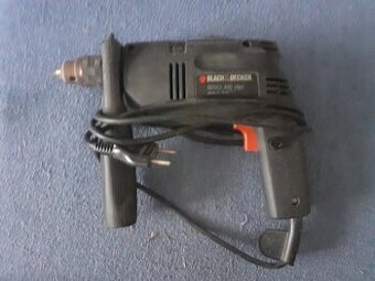 Vŕtačka s priklepom Black & Decker 400 wattov