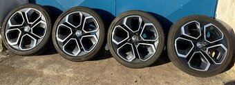 Octavia Altair 19” Octavia 4 RS + Bridgestone Blizzak 6