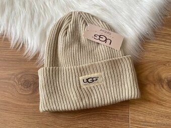 UGG čiapka
