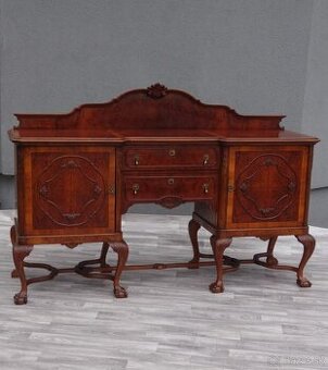 Komoda starožitná vyrezávaná. - 1