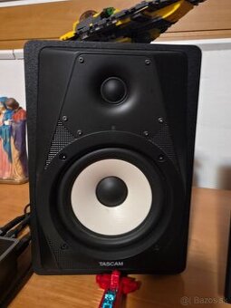 Tascam VL-S5  plus  Audient iD4