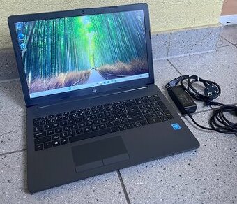 HP 250 G7 / Intel N4000 / 8GB RAM / 256GB SSD / 15.6" / W11