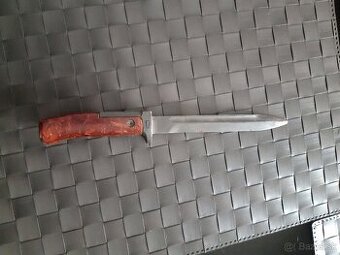 Prodám bodák, pozůstalost.