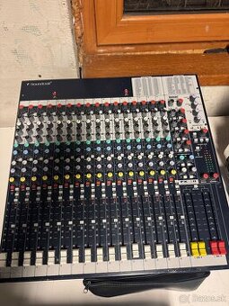 Soundcraft fx16 ii