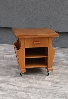 Stolík multifunkčný.