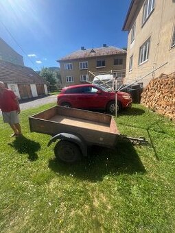 Vozík za auto