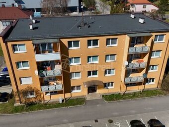 Skvelý 2i v centre s balkónom na východ slnka :)
